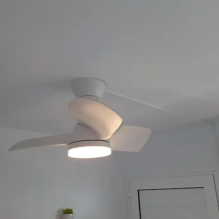 Greta Costa Del Silencio