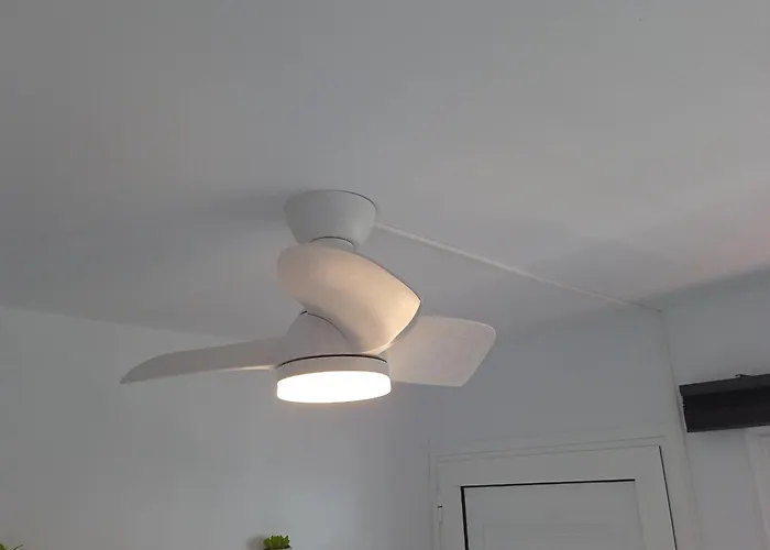 Greta Costa Del Silencio